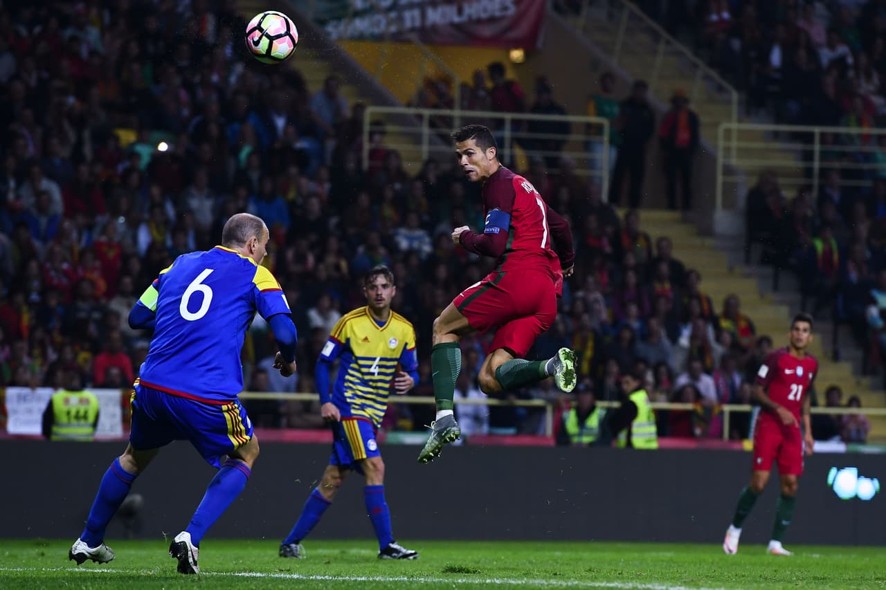 Portugal vs. Hungría (25 de Marzo)
<br>Los campeones de Europa por ahora son segundos del grupo B con tres puntos menos que Suiza, así que les urge una victoria ante los húngaros para no despegarse de los líderes.
<br>