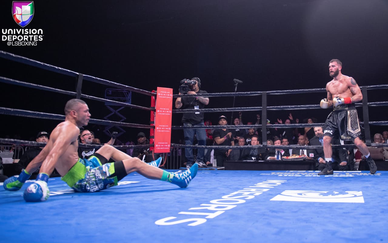 En una pelea emocionante, Caleb Plant logró despojar a José Uzcátegui de su cetro supermedio de la FIB en Los Ángeles tras noquear en dos ocasiones al entonces campeón venezolano.
