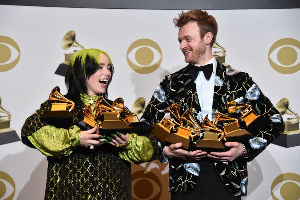 Este disco fue creación de la cantante y su hermano Finneas y que arrasaron en los premios Grammy 2020.