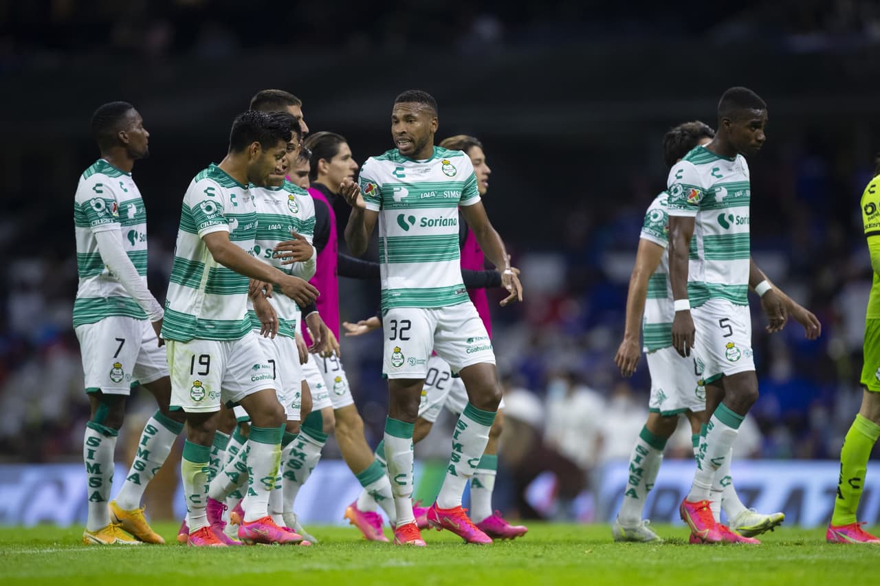 Santos tiene dos jugadores del primer equipo contagiados