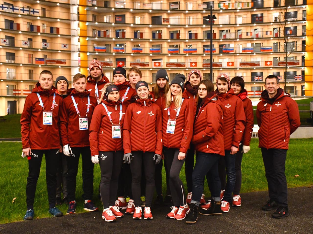 Los atletas ya se encuentran en la capital olímpica y están listos para dar inicio a tan importante justa para el mundo deportivo en categoría juvenil. Lausana se viste de colores para recibir a personas de todo el mundo listas para apoyar a su país.
