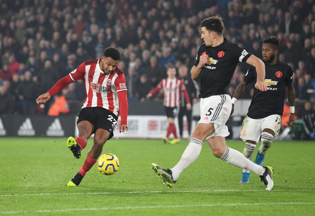 El Manchester United le remontó dos goles al Sheffield, pero los locales empataron 3-3 en el último minuto del partido.
