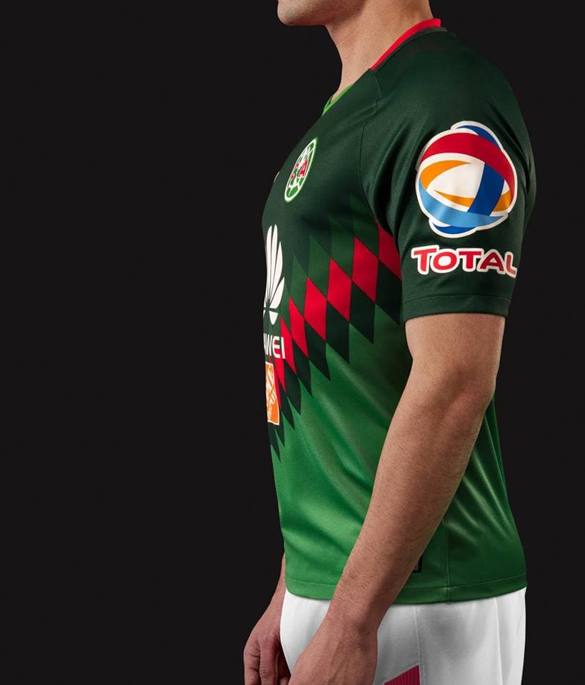 Rápidamente las críticas llegaron a las redes sociales del club de Coapa y los aficionados, en su mayoría, se quejaron de este nuevo uniforme.