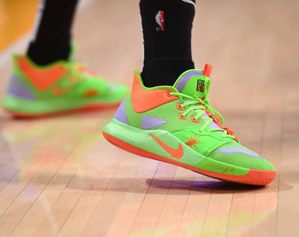 Tras el cambio de reglas de la liga, los basquetbolistas están al último grito de la moda en cuanto a calzado se refiere.