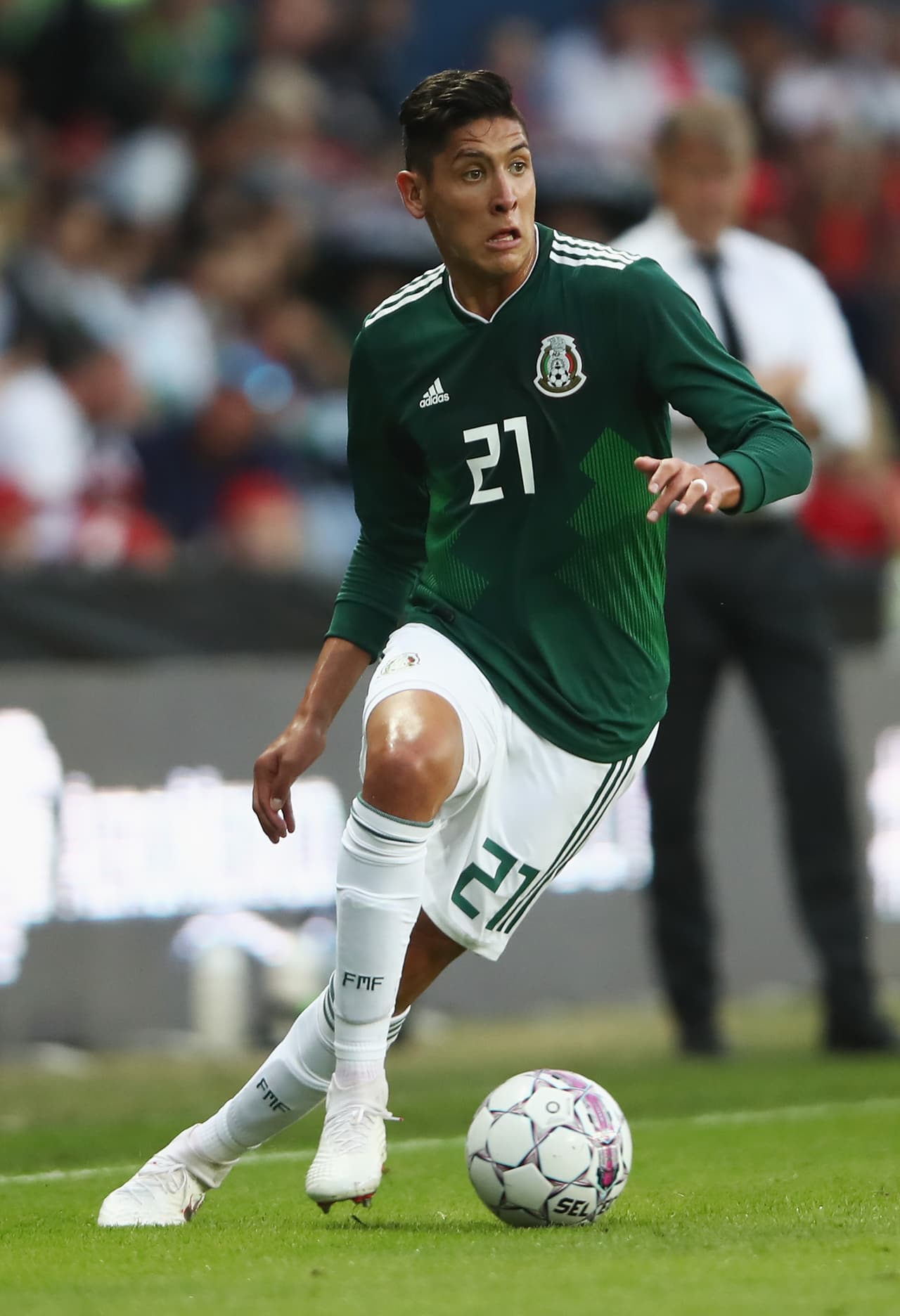 Defensor: Édson Álvarez (20 años / México)