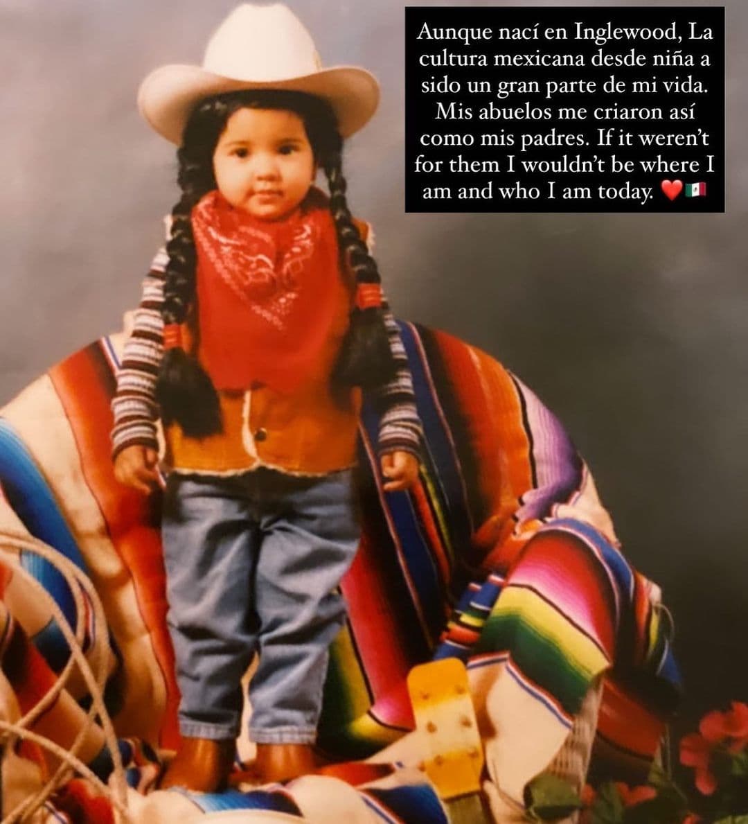 Sus abuelos son de Jalisco, México, tierra del mariachi y del tequila.
