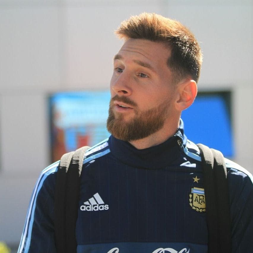 Agosto de 2017 y una barba mejor cortada, y pelo mejor organizado.