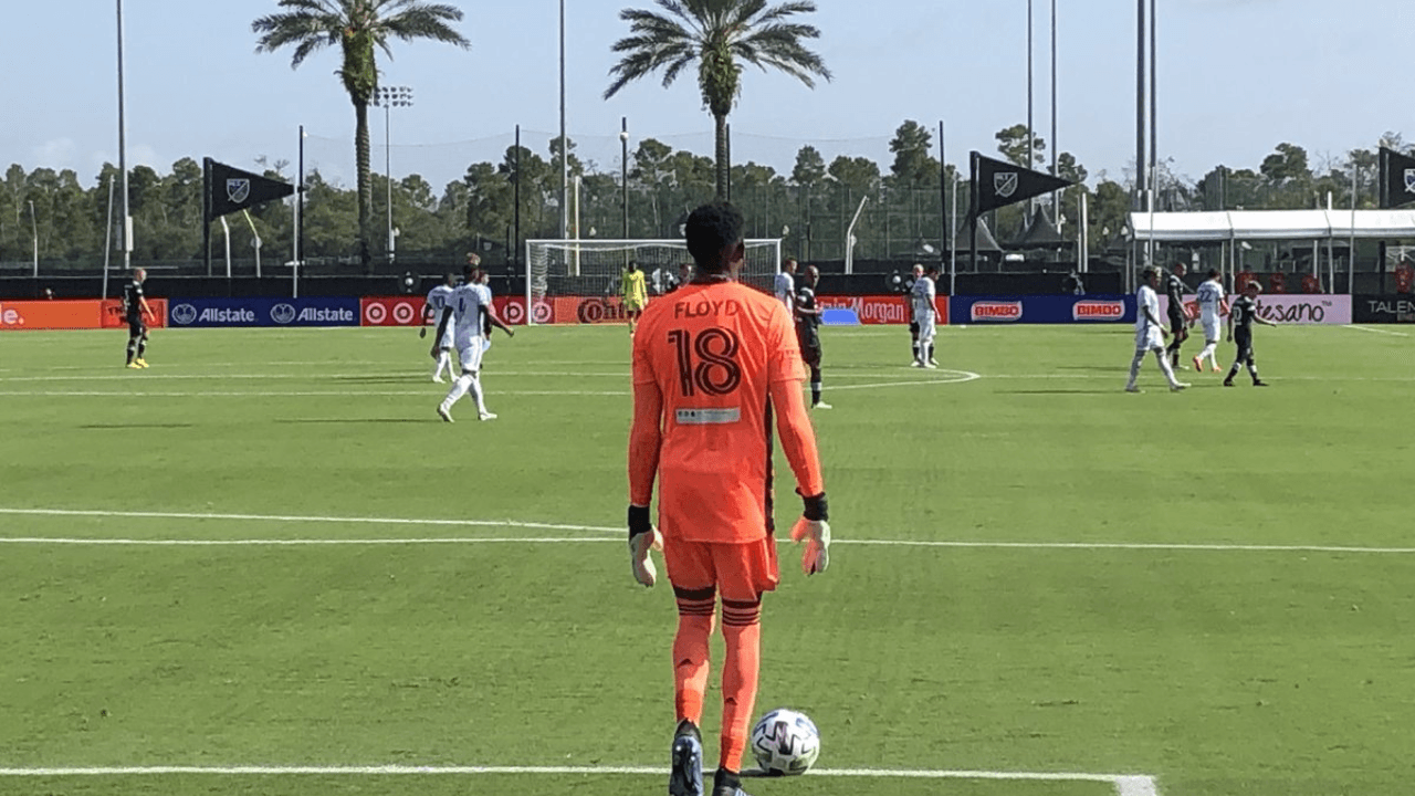 Portero de Philadelphia Union honra a George Floyd