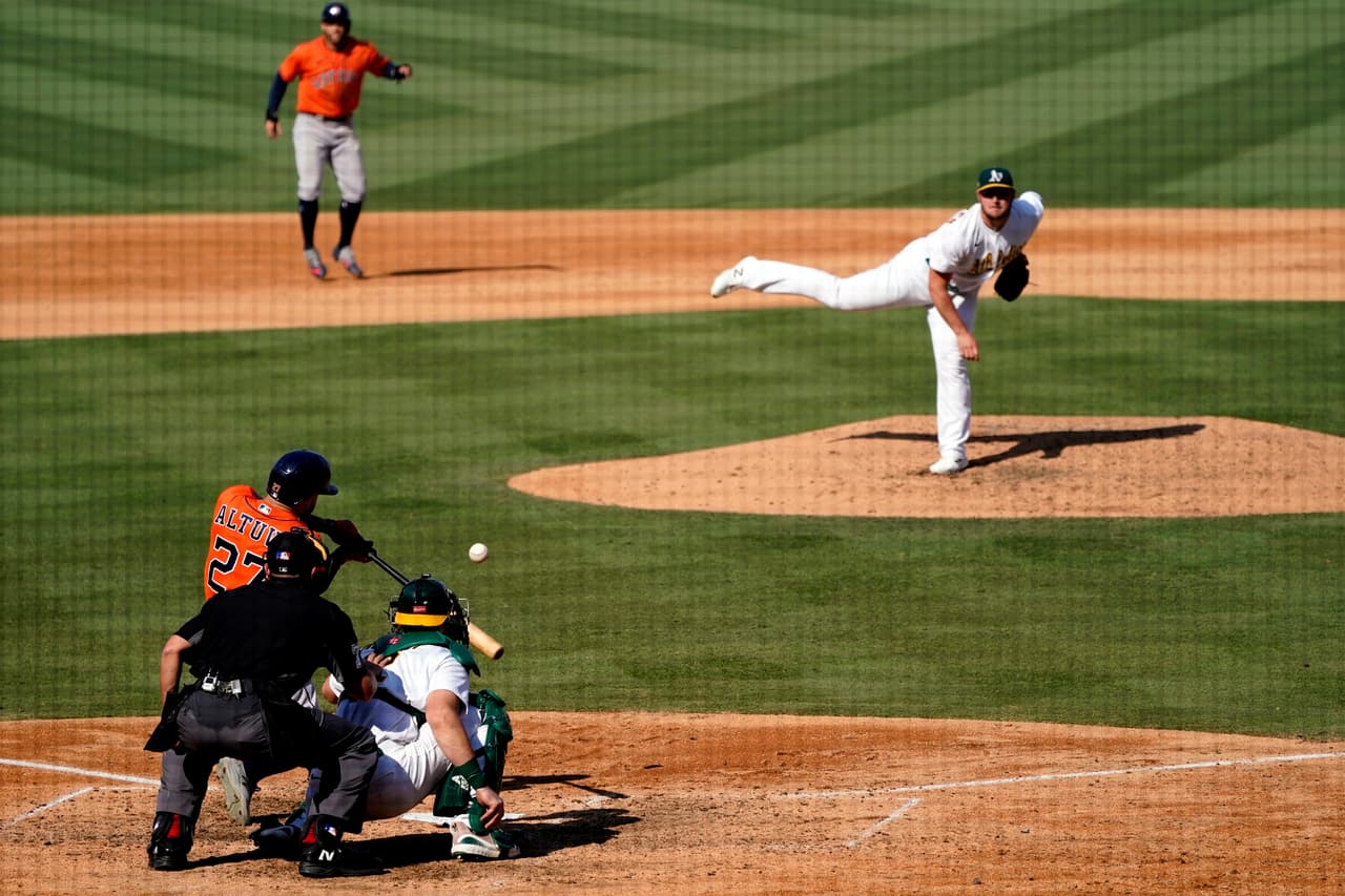 Houston arrancó la jornada del día con victoria 10-5 sobre los Oakland Athletics y los Yankess brillaron en el cierre al vencer 9-3 a los Tampa Bay Rays.