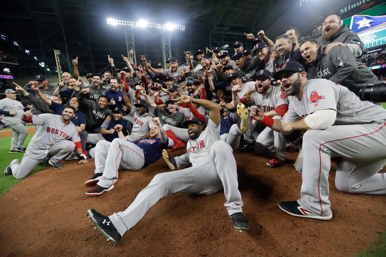 Tras cinco años de ausencia, los Boston Red Sox vuelven a la Serie Mundial tras ganar 4-1 a los Houston Astros y eliminarlos en cinco juegos en la Serie de Campeonato de la Liga Nacional. Esto pasó.