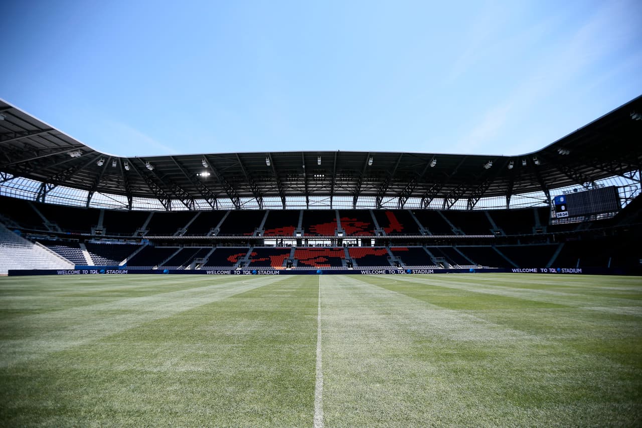 Está ubicado en la zona del West End, bien comunicado con el resto de la ciudad a través del transporte público.
<br>