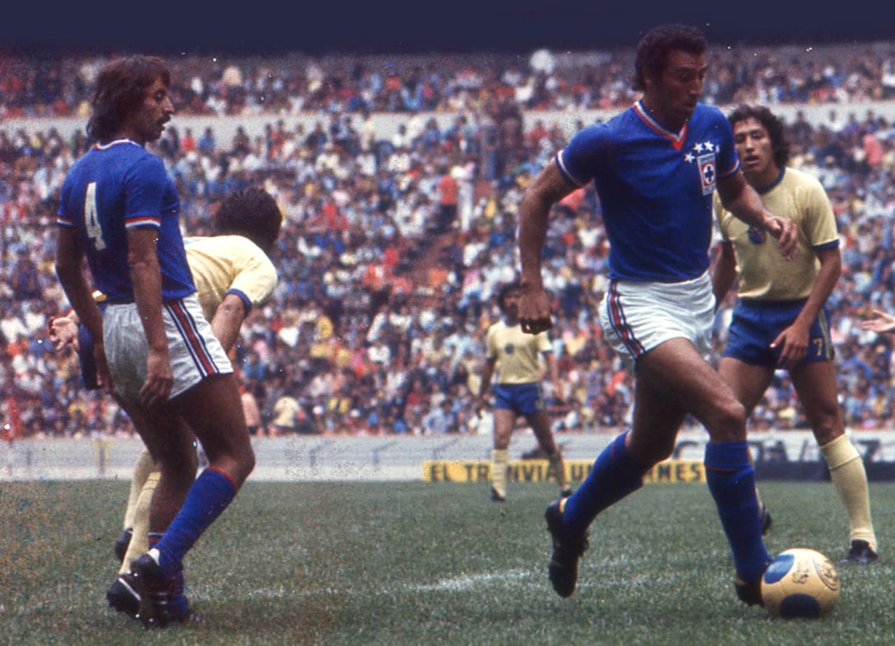 <b>Temporada 1971-1972</b>: Cruz Azul 4-1 América