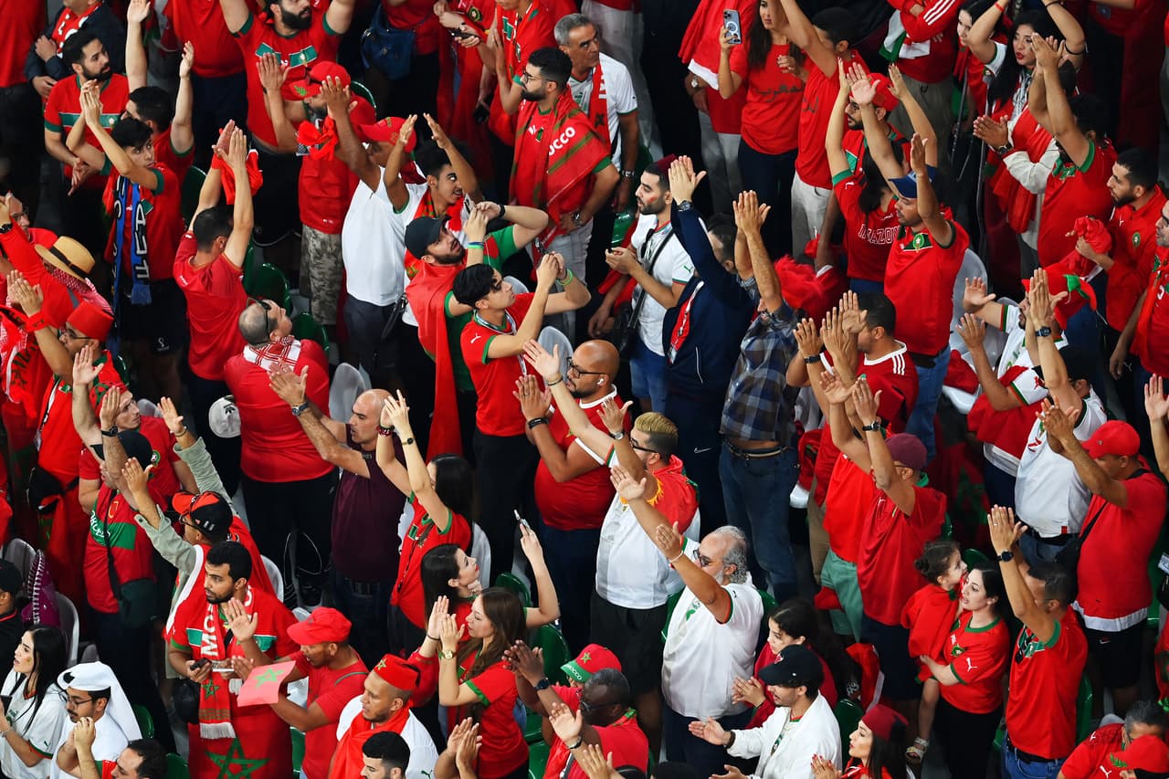 Había mayoría marroquí en las gradas y los abucheos a España eran constantes.