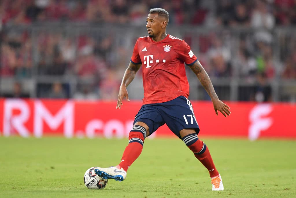 El defensa Jérome Boateng podría llegar al PSG si el club francés paga el 50% del pase, expresó el director deportivo del Bayern Múnich, Uli Hoeness a Sky Deutschland.