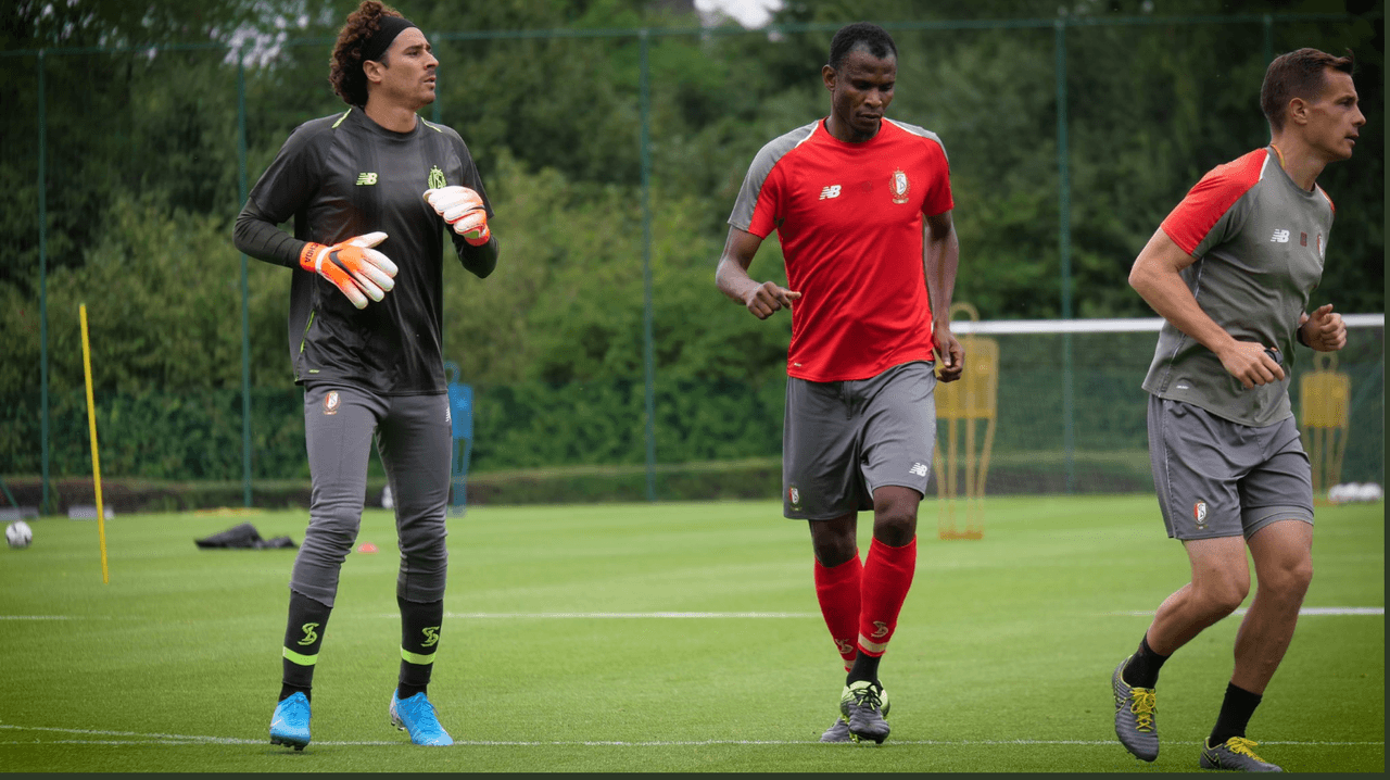 Volvió Ochoa…a los entrenamientos con el Standard de Lieja