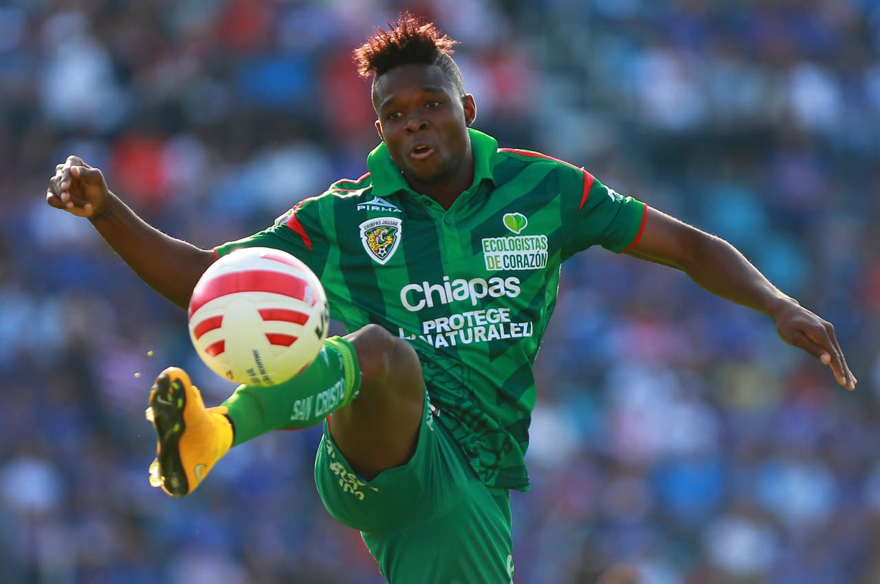 En media cancha el colombiano Avilés Hurtado fue un generador constante de peligro para los Jaguares. El volante anotó 2 goles y también puso dos asistencias para convertirse en el jugador del partido.