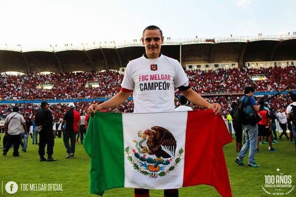 Con 'El dominó', Kontogiannis estuvo durante un año y medio, fue titular y se erigió como campeón en el país del torneo Clausura 2015.