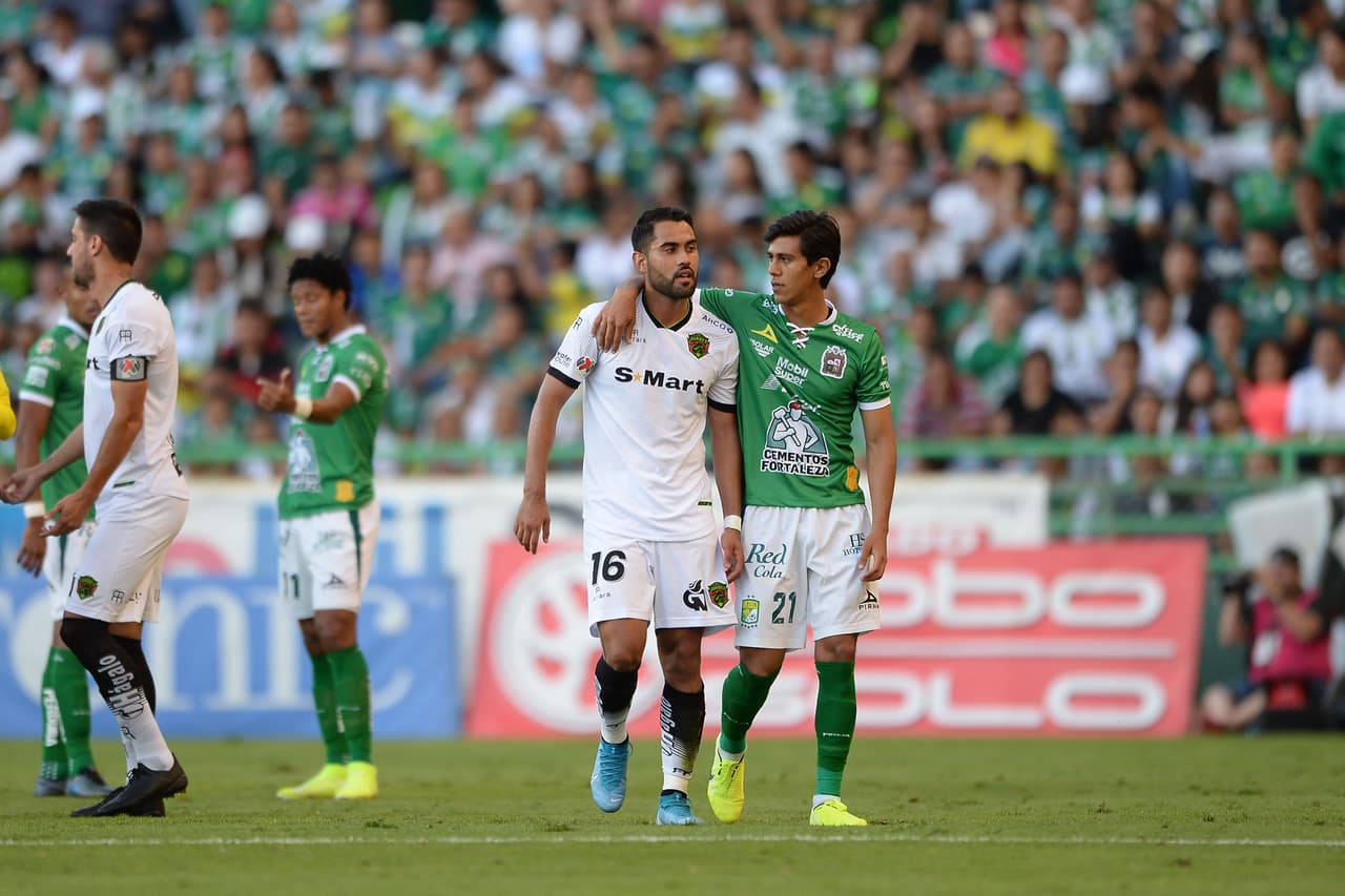 De esta forma, continúan mostrando ser un equipo aspirante a pelear por el pase a la Liguilla y, por ende, también por el campeonato}