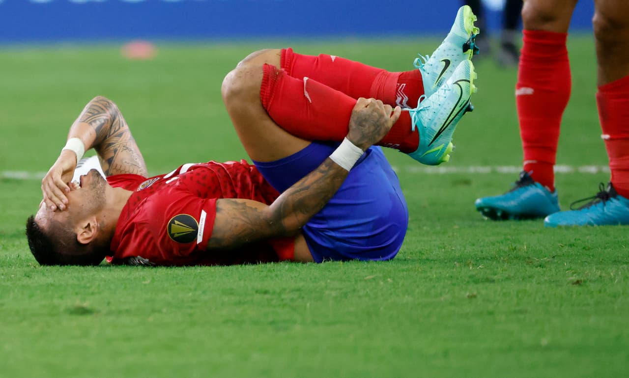 Canadá aprovechó las que tuvo un se metió a la Semifinal de la Copa Oro derrotando a Costa Rica.