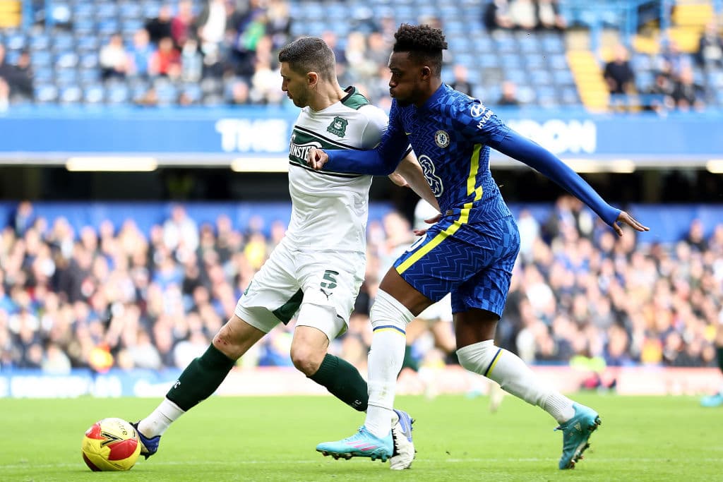 Chelsea vence por la mínima 2-1 al Plymouth Argyle, Everton vence fácilmente 4-1 al Brentford, El manchester City golea 4-1 al Fulham y el Southampton logra vencer 2-1 al Coventry City en los tiempos extras.