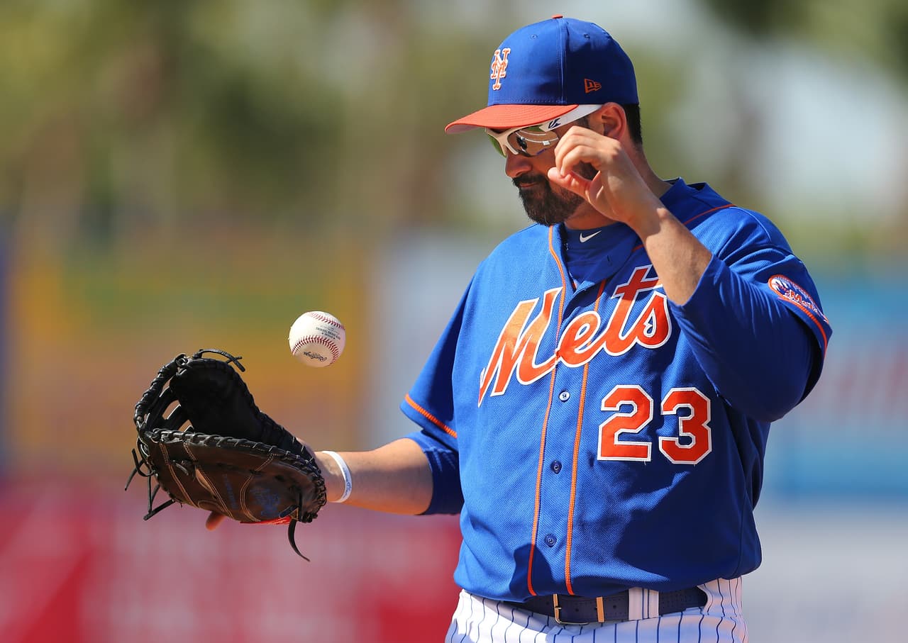 Pesada cayó la noticia para los aficionados mexicanos al beisbol cuando se supo que los Mets de Nueva York dejaban en libertad a Adrián González, su quinto equipo en las Ligas Mayores.