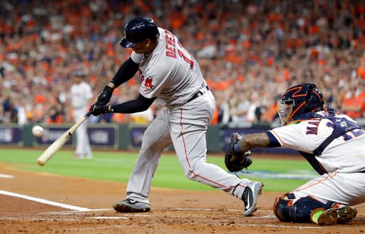 Con sencillo impulsador al izquierdo de Rafael Devers, en la apertura del primer capítulo, Boston se ponía adelante 2-0 en la pizarra, llevándose por delante a Mookie Betts y a JD Martínez.