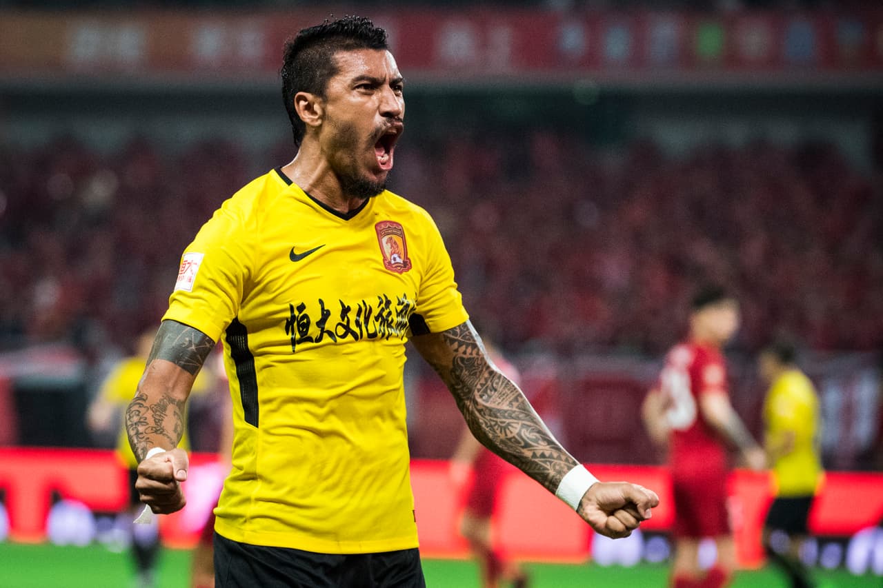 <b>3. Paulinho - </b>49.6 millones de dólares del Barcelona al Guangzhou Evergrande (uso de la opción de compra).