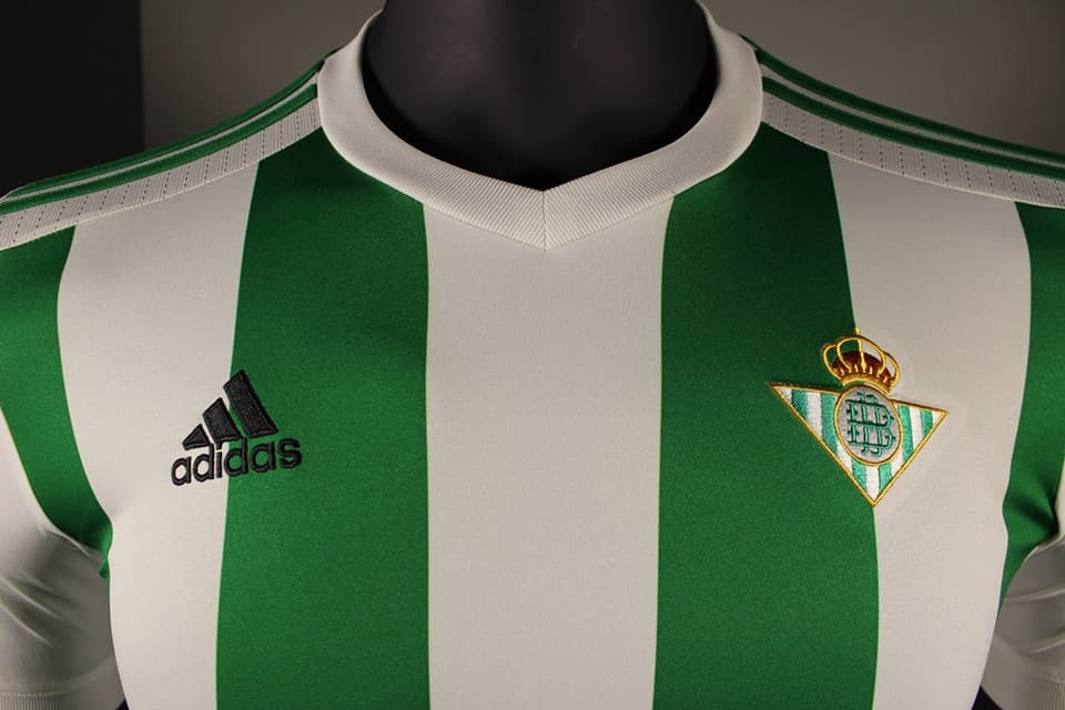 Así como en la pasada temporada, el equipo bético tendrá las líneas de la marca alemana sobre sus hombros.