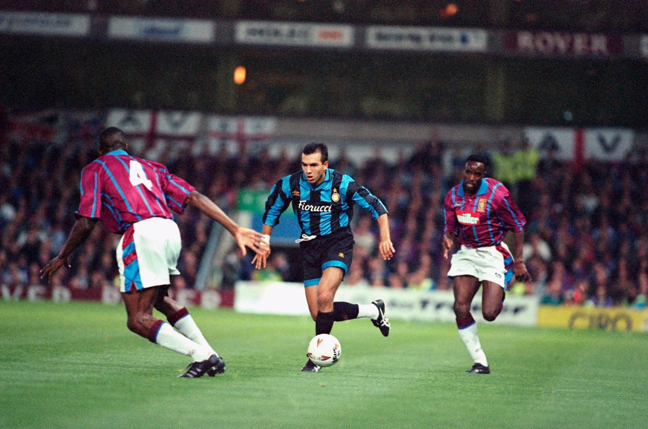 Rubén Sosa lo logró en 31 partidos también.