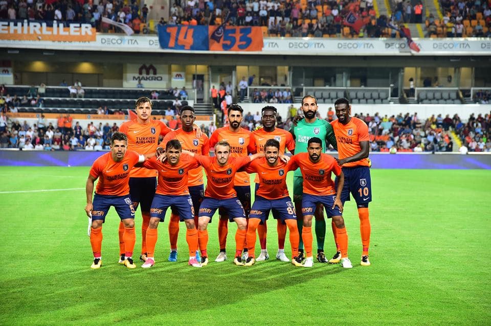 El Istanbul también sorprendió con su triunfo sobre el Brujas de Bélgica con global de 5-3, certificado con el 2-0 en la vuelta.