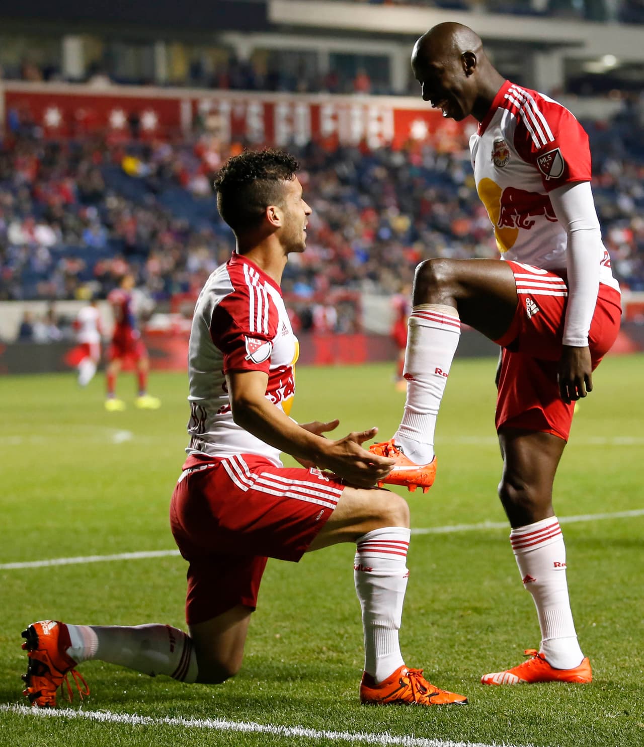 Siempre consigue alguien que le lustre los zapatos, Bradley Wright Phillips es el gran goleador de las últimas dos temporadas en la MLS.