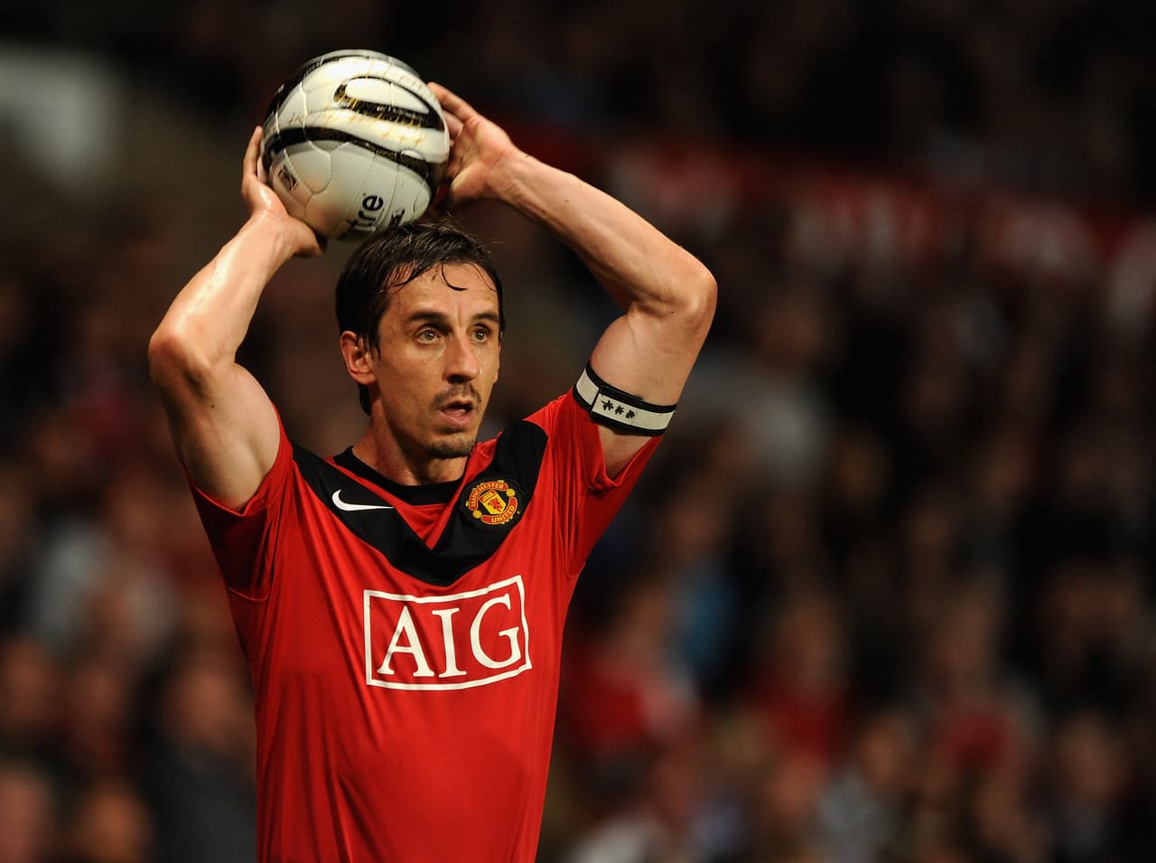 Curiosamente, en 602 partidos en los que ganó un Mundial de Clubes, una Copa Intercontinental, dos Champions League, 12 Premier League, cuatro FA Cup y ocho Community Shield, apenas marcó siete goles. Se retiró en 2011.