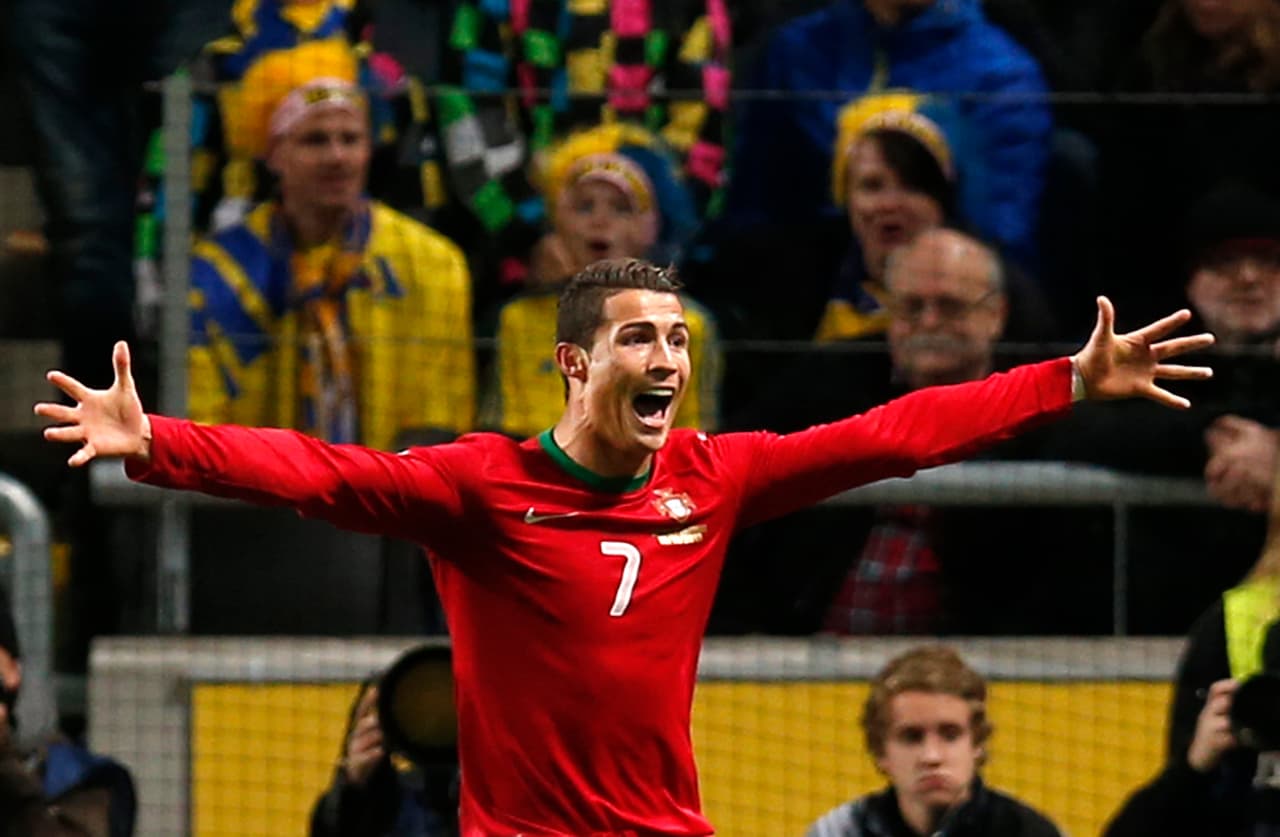 Cristiano Ronaldo se vistió de ídolo en 2013 al marcar el triplete que llevó a Portugal al Mundial de 2014 contra Suecia, en un año en el que superó a Eusebio e igualó a Pauleta con 47 goles como máximo artillero.