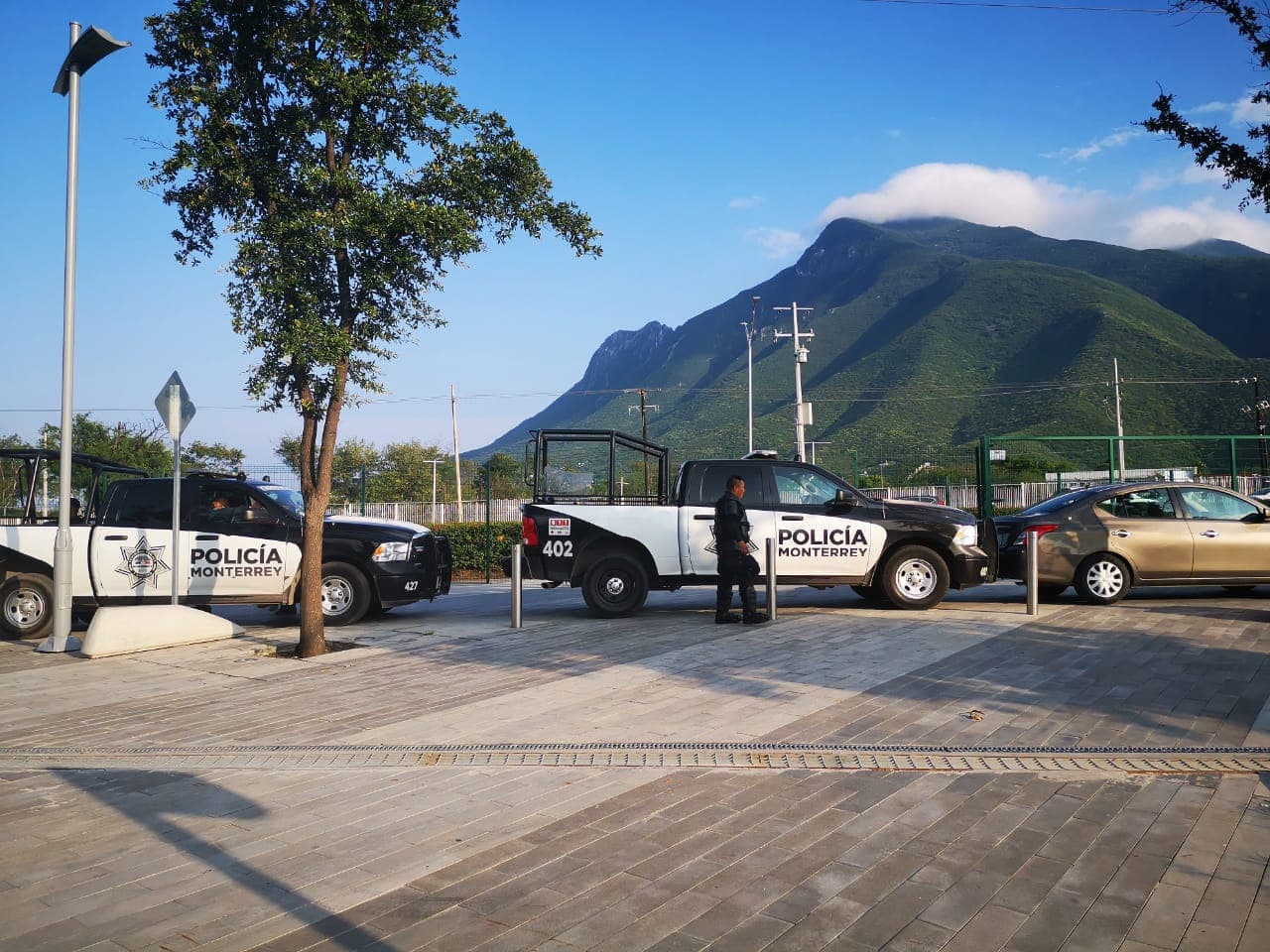 Este es el color de la Semifinal del Clausura 2019 entre Rayados del Monterrey y Tigres de la UANL en una edición más del Clásico Regio. Las aficiones de los dos equipos acudieron al llamado y no iban a perderse la ocasión de apoyar a sus amados clubes en el BBVA.