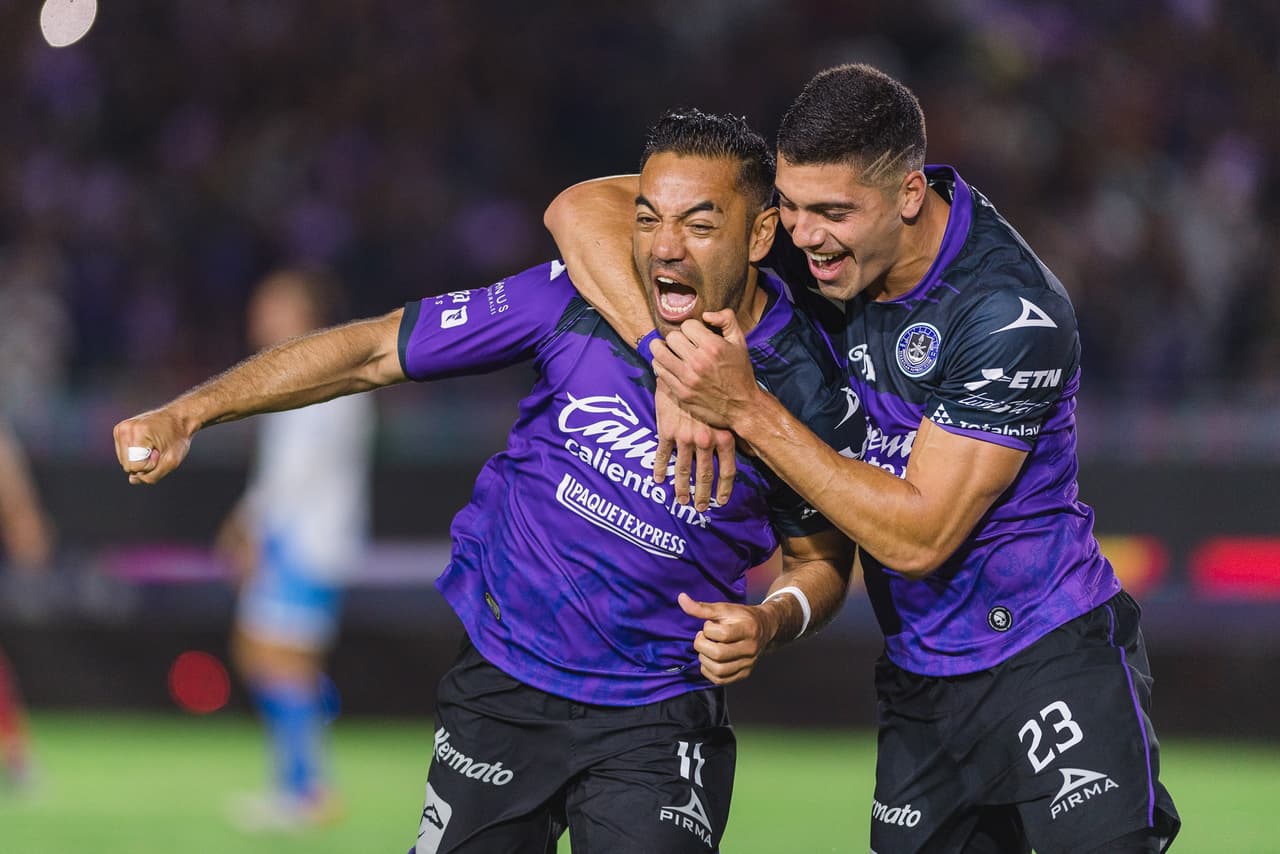 Con goles de Oswaldo Alanís y Marco Fabián por la vía de la pena máxima, Mazatlán FC derrotó a Puebla en la última jornada para aumentar sus posibilidades de permanecer en zona de repechaje.