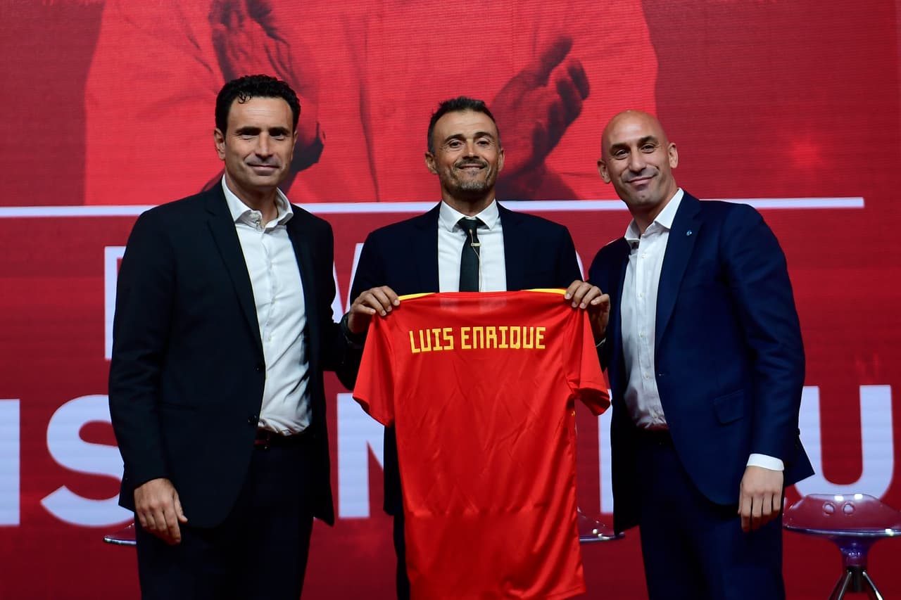 Luis Enrique fue presentado oficialmente como el técnico de España
