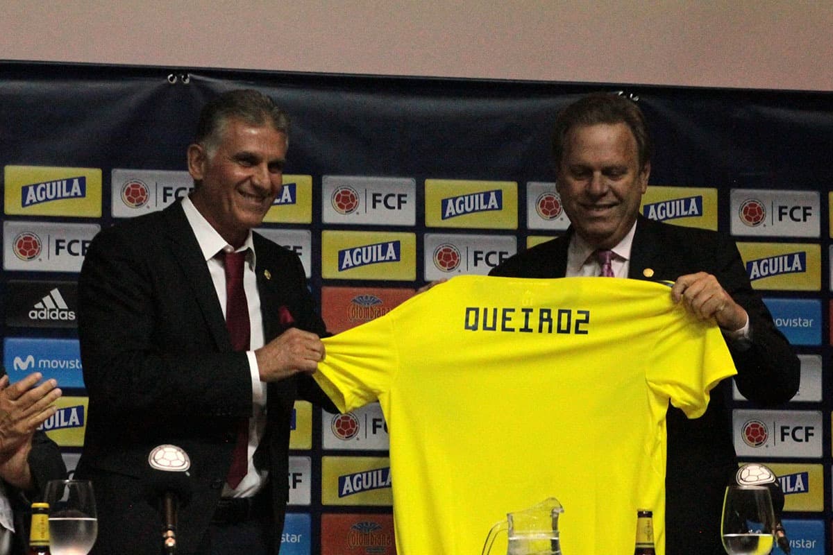 "Para mí es un honor, tengo mucha felicidad y gratitud con la Federación (FCF) por la confianza y la esperanza que han depositado en mi trabajo, en mi experiencia. Estoy acá con mucha humildad, voy a intentar hacer, como siempre, lo mejor", comentó el europeo.