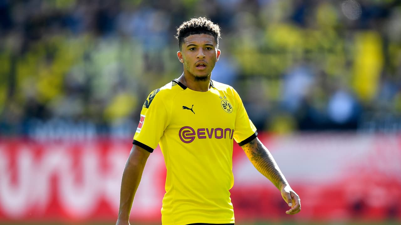 <b>Jadon Sancho</b>
<br>Del Borussia Dortmund al Manchester United o el Chelsea. Esta era una transferencia casi realizada para este verano, pero ahora es algo incierto. Los Red Devils han mostrado su interés por este jugador, sólo esperan una disminución en el mercado.