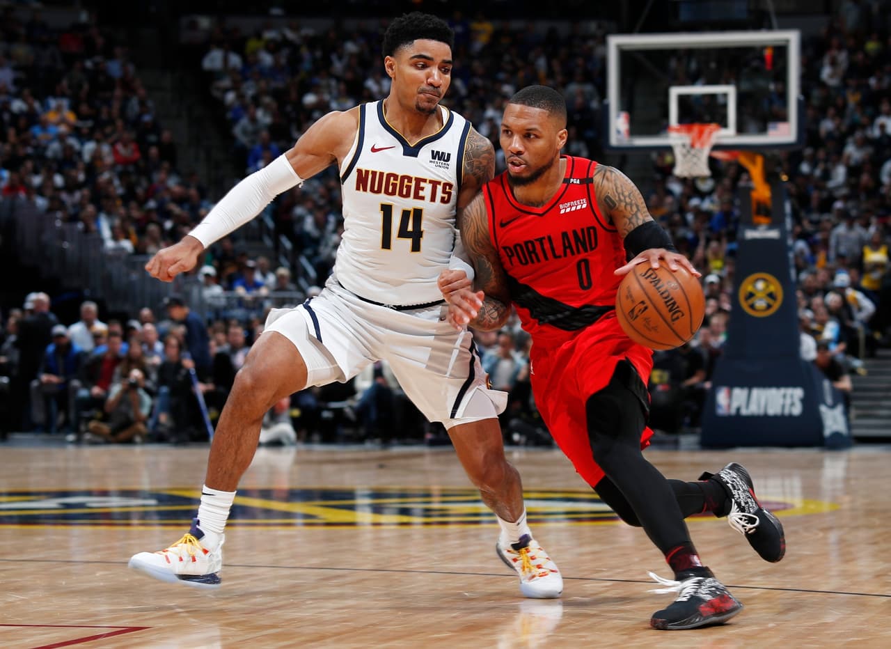 Los Portland Trail Blazers se impusieron 97-90 a los Denver Nuggets en Pepsi Center este miércoles y la serie de segunda ronda de Playoffs de la Conferencia del Oeste se iguala a un triunfo por bando. Estas son las mejores imágenes del Juego 2 de esta contienda.