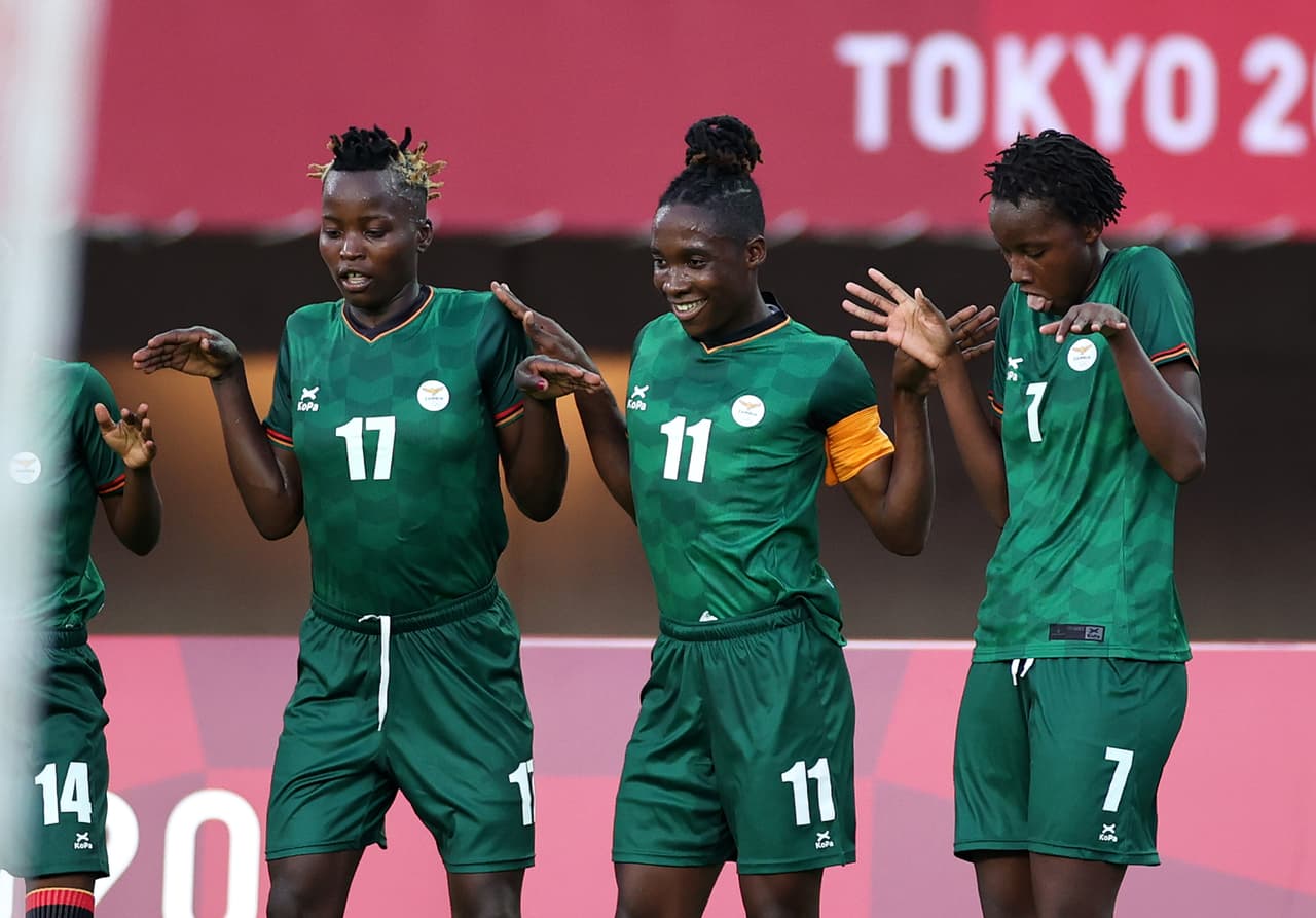 China y Zambia tuvieron una feria de goles y empataron 4-4.
<br>