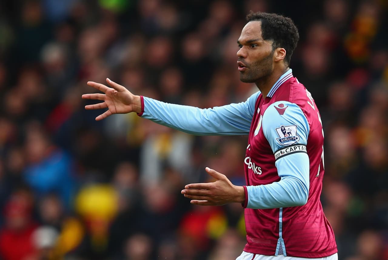 Defensa: el inglés Joleon Lescott (35 años) tuvo su mejor momento en el Everton, por lo que pasó al Manchester City donde fue figura. West Brom, Aston Villa, AEK y Sunderland han sido los equipos en los que ha pasado hasta quedar libre.