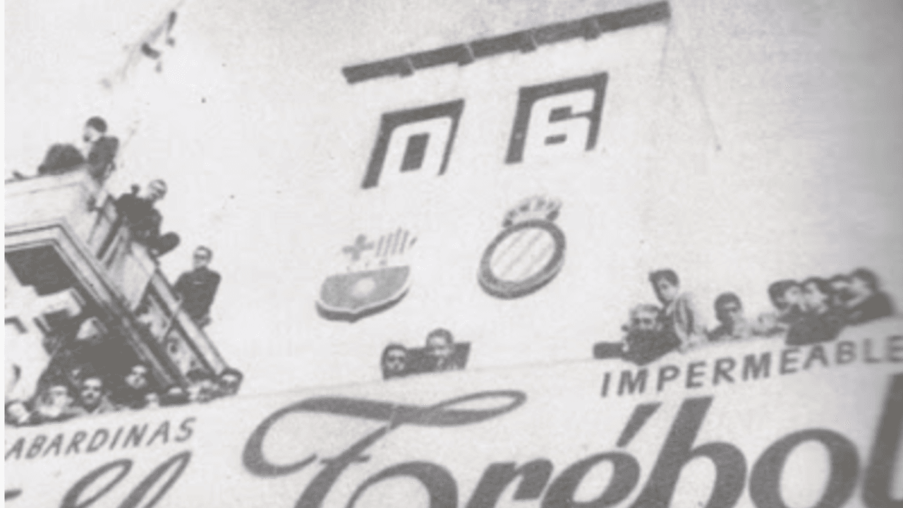 <b>La goleada histórica</b>
<br>- Han pasado 69 años de aquel 15 de abril de 1951 en Sarriá, primer estadio del Espanyol.
<br>- Partido perteeneciente a la penúltima fecha de la temporada 1950-1951 del futbol español.
<br>- El RCD Espanyol vapauleó 6-0 al FC Barcelona, en lo que significa la goleada más abultada en la hisotriaa de este enfrentamiento.