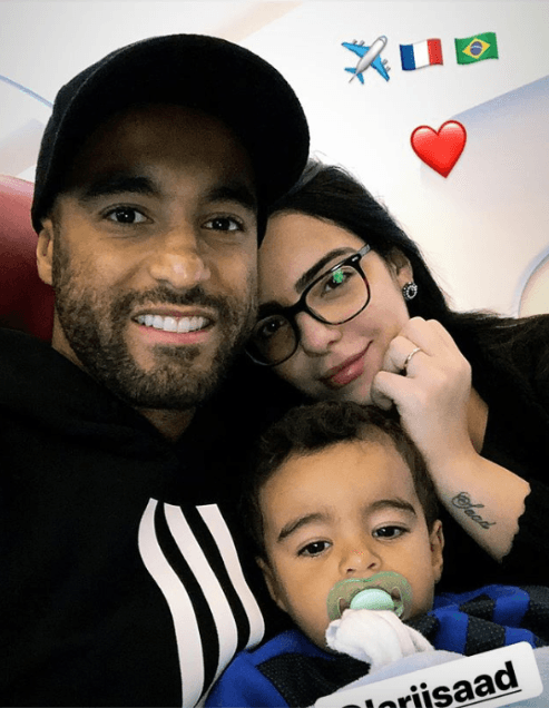 Si bien la temporada no acabó como esperaba, Lucas Moura se refugia en su familia con la que irá a París y luego a Brasil a pasar vacaciones.
