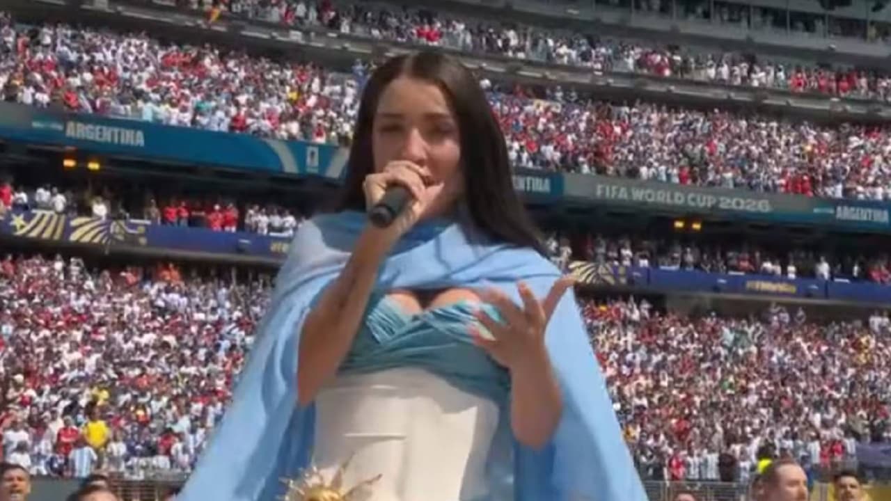 María Becerra y Jennifer Hudson hacen vibrar con himnos nacionales en la Final