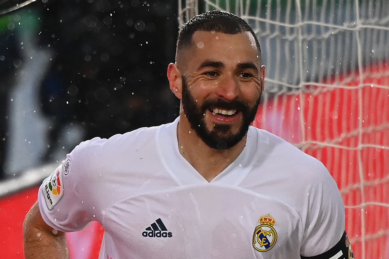 El ‘gato’ incluso parecía disfrutaba la lluvia, algo raro de ver en cualquier felino.
<br>