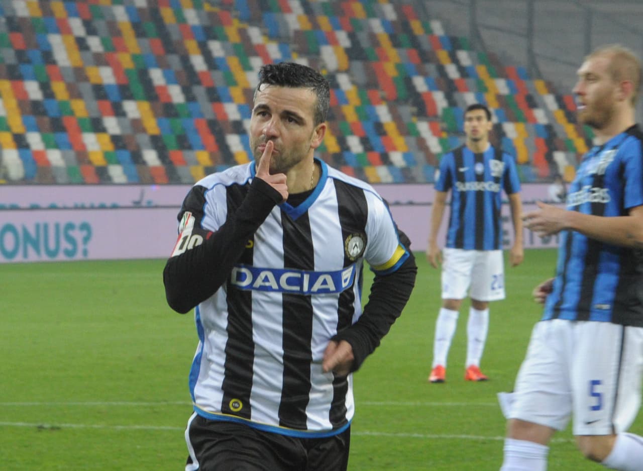 Di Natale iguala marca de Del Piero y el Udinese se mete a los octavos de Copa Italia