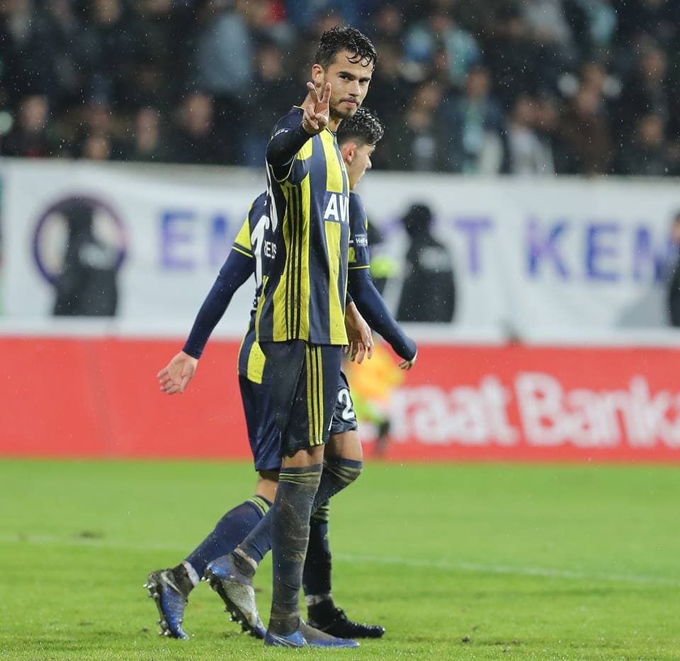 Diego Reyes: el lunes la jornada para los mexicanos termina con el duelo entre Antalyaspor y Fenerbahce en Turquía. El defensa viene de anotar su primer gol en el triunfo por la Copa de esta semana, pero probablemente no sea titular.
