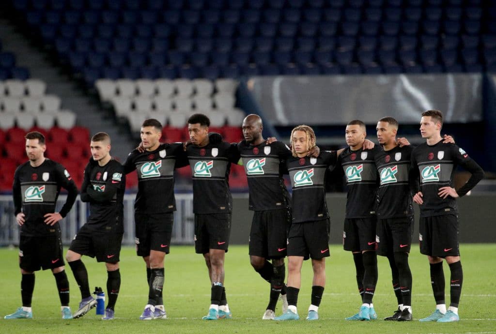 Paris Saint-Germain quedó fuera tras caer ante Niza en tanda de penales, aún con Messi y Kylian Mbappé en cancha. Tras terminar 0-0 en tiempo regular, el partido se decidió desde los once pasos y los visitantes pasan a Cuartos de Final.