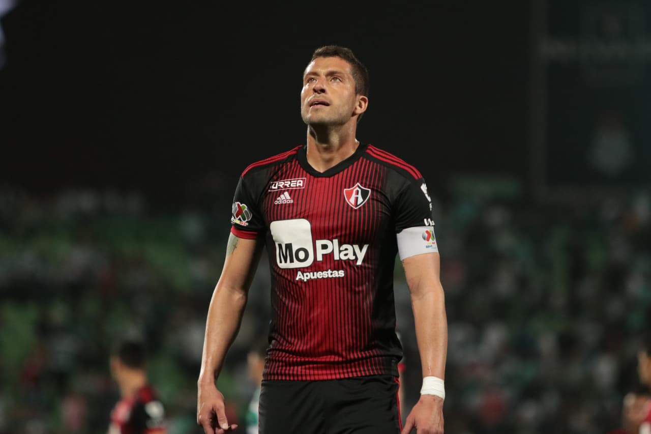 Atlas retiene el 50% del sueldo a jugadores con alto salario