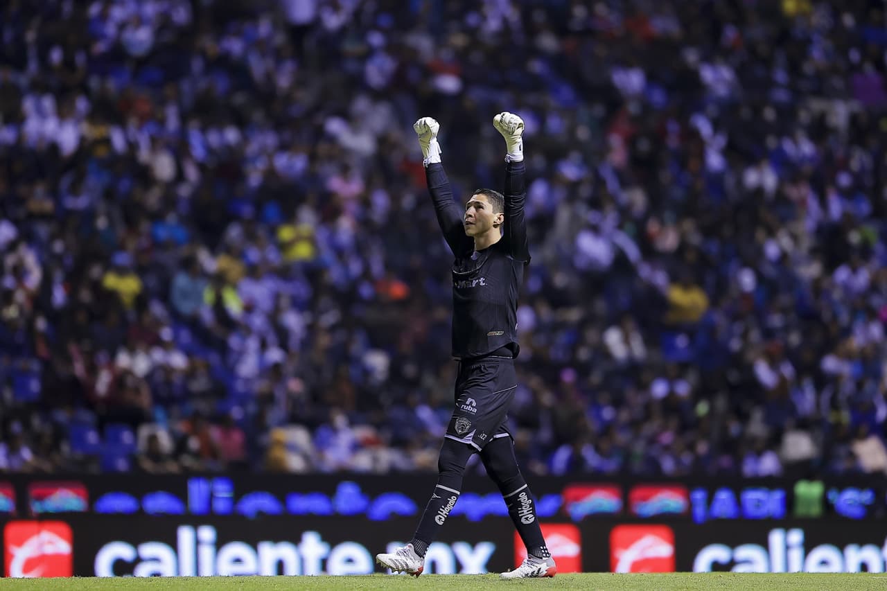 El marcador se movió hasta la segunda parte, cuando Fernando Arce remató en solitario en el corazón del área un centro de Silvera al 48’.